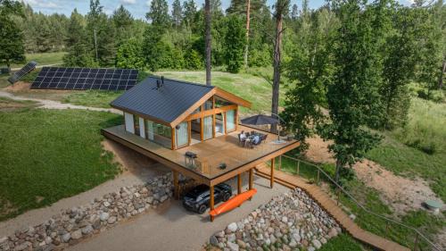 Polva County Casa | Lake view ODYL Holiday House with Sauna and Seasonal Hot-tub