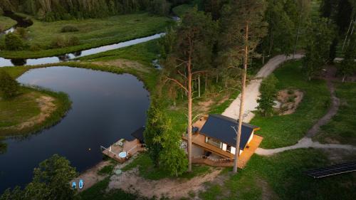 Polva County Casa | Lake view ODYL Holiday House with Sauna and Seasonal Hot-tub