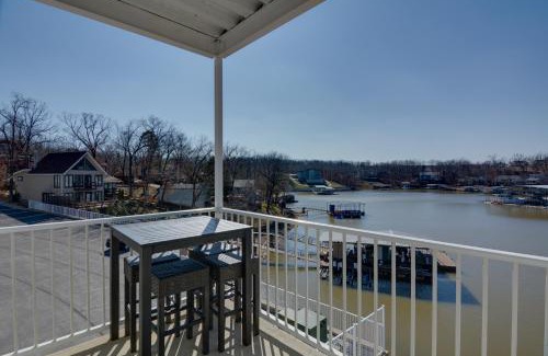 Osage Beach Apartamento | Lake Views and Pool Access Osage Beach Condo