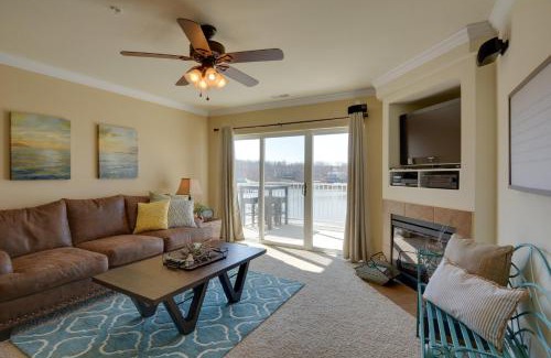 Osage Beach Apartamento | Lake Views and Pool Access Osage Beach Condo