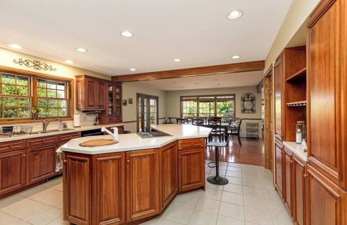 The Galena Territory Casa | Lake views! Hot tub! Family & pet friendly!