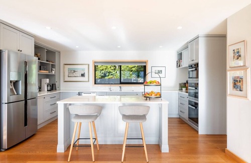 Wanaka Casa | Lake views in a homely environment
