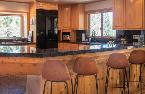 Meeks Bay Casa | Lake Views - Walking Distance to Beach - West Shore Chalet