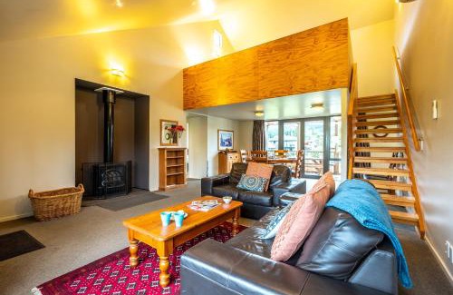 Hanmer Springs Casa | * LAKE VILLA 461 *