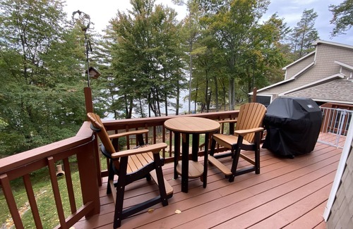 Greentown Casa | Lake Wallenpaupack Lakefront - Sleeps 8
