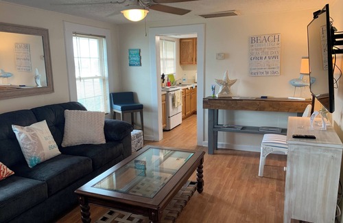 Carolina Beach Cabaña | Lake Waterfront Cottage, a short walk to the Beach, Boardwalk