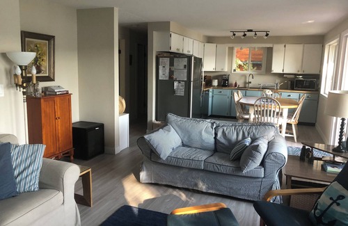 Bellingham Casa | Lake Whatcom, hogar contemporáneo, playa privada de 100 pies, muelle y kayaks