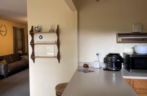 Laconia Casa | Lake Winnipesaukee area private hot tub