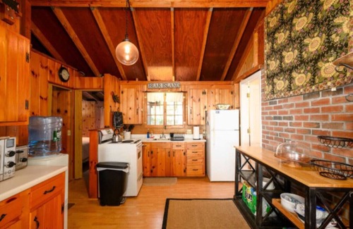 Meredith Complejo | Lake Winnipesaukee Island Cabin