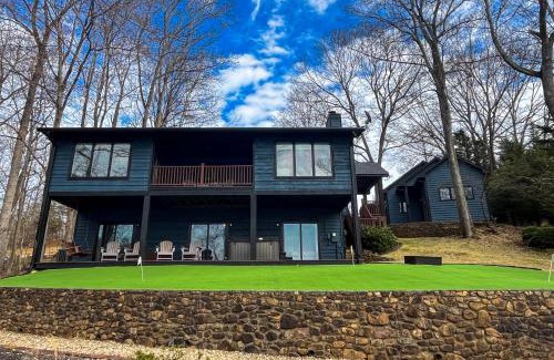 Moneta Casa | LakeDaze