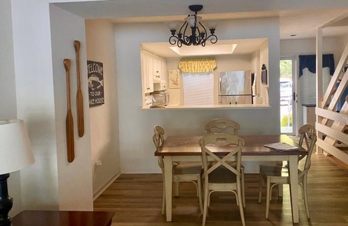 North Shore Casa | Lakefront! 2-bedroom townhome at Smith Mountain Lake