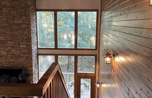Drasco Casa | Lakefront, 4Bdr+Loft, 3Ba, Boat Ramp, Golf, Ping Pong, Foosball, No Pets
