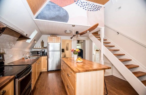 Sherrills Ford Casa | Lakefront A-Frame: Hot Tub, Fire Pit, Beach & Boat! See our reviews!