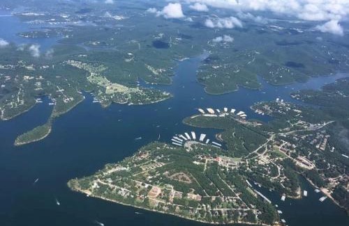 Indian Point Apartamento | Lakefront and Lake View Condo on Indian Point