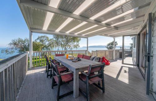 Waitahanui Casa | Lakefront at 5 Mile - Taupo