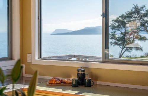 Waitahanui Casa | Lakefront at 5 Mile - Taupo