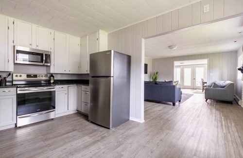 Durhamville Casa | Lakefront beauty near Sylvan Beach w/ Kayaks