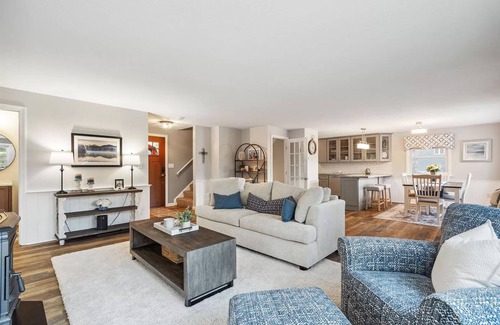 Belmont Casa | Lakefront Bliss, Private Dock & Cozy Year-Round Retreat!