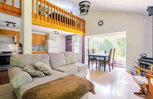 Chute-Saint-Philippe Chalet De Esquí | LAKEFRONT COTTAGE/VTT & SKIDOO/ski de fond, raquette , randonnée