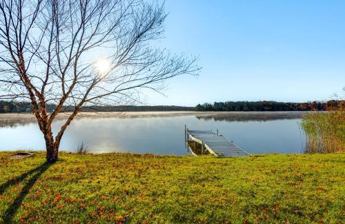 Pocono Lake Casa | Lakefront Cabin Kayaks, Paddle Boards and Fishing
