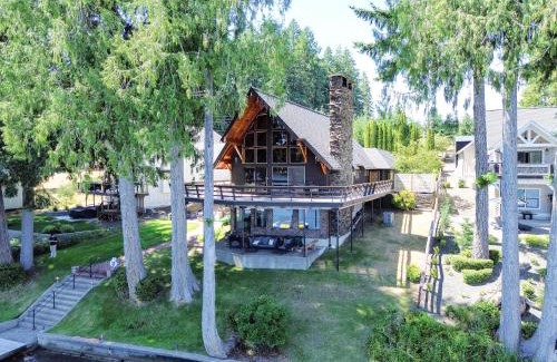 Grapeview Casa | Lakefront Cabin with Dock and Sauna