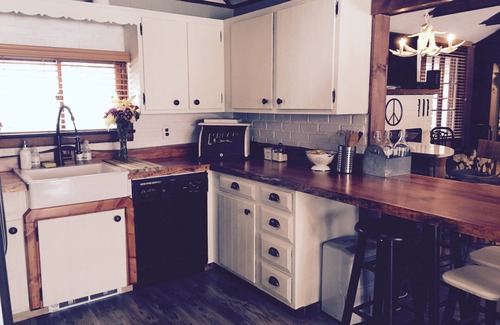 Smallwood Casa | Lakefront Catskills Lodge !!!