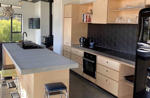 Lowburn Casa | Comodidad frente al lago en Old Cromwell ** Nueva casa 3BR **