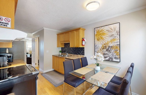 Wasaga Beach Casa | Lakefront condo steps to the beach with pool, and fireplace
