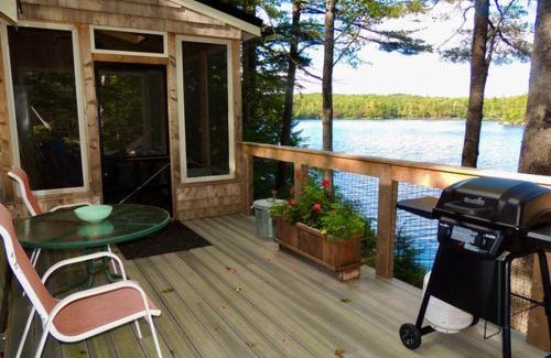 Lincolnville Casa | Lakefront Cottage by Country House Escapes