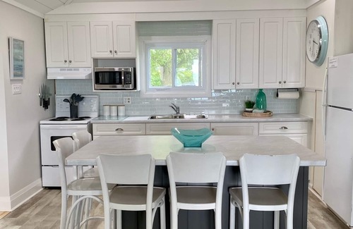 Dashwood Cabaña | Lakefront Cottage en Lake Huron - con playa privada!