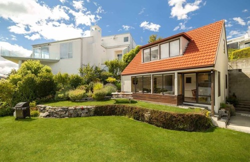Kelvin Heights Apartamento | Lakefront Cottage Sum