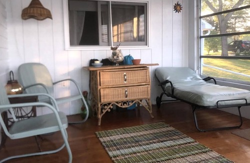 Union Springs Cabaña | Lakefront Cottage on Cayuga Lake, Finger Lakes NY