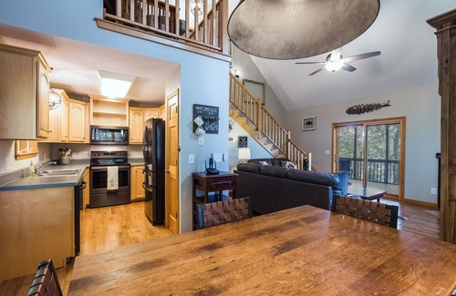 Unaka Casa | LAKEFRONT Dock Holiday - Hiwassee Lakefront home con Actividades del Resort!