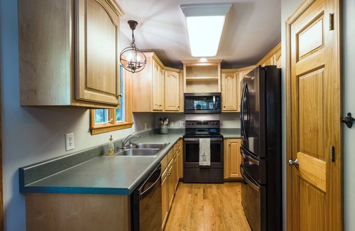 Unaka Casa | LAKEFRONT Dock Holiday - Hiwassee Lakefront home con Actividades del Resort!