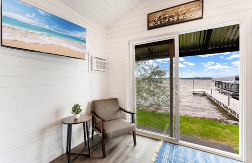 New Richmond Cabina | Lakefront Fun! Kayaks, Fire Pit & Bunkhouse!