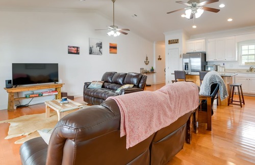Cobb Casa | Lakefront Georgia Escape w/ Fire Pit & Boat Dock!
