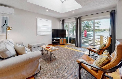 Jim Thorpe Casa | Lakefront Getaway 4 Bedrooms 2 Baths