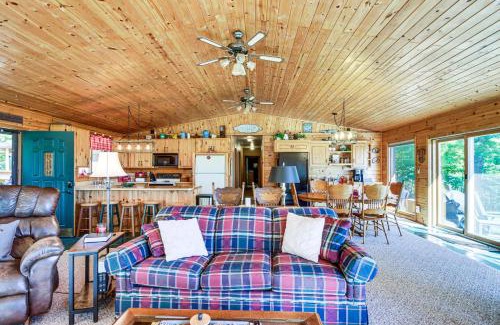 Hackensack Casa | Lakefront Hackensack Cabin with Patio and Grill!