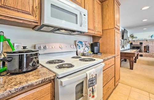Harrison Condominio | Lakefront Harrison Duplex w/ Boat Dock!