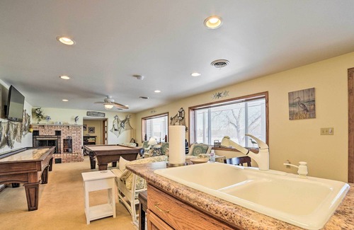 Harrison Condominio | Lakefront Harrison Duplex w/ Boat Dock!