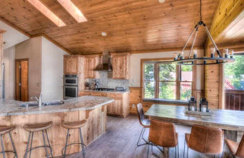 Carnelian Bay Casa | Lakefront Home in Carnelian Bay with Buoy Access!