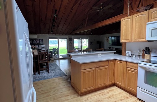 Jordan Casa | Lakefront Home on Cross Lake Jordan NY