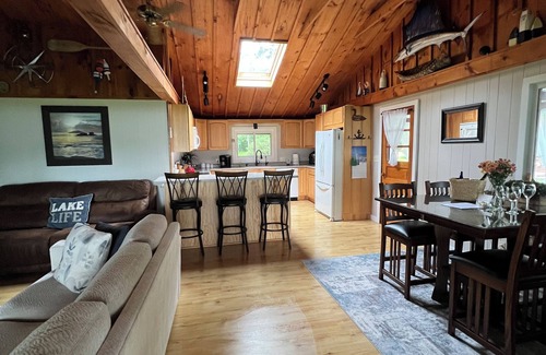 Jordan Casa | Lakefront Home on Cross Lake Jordan NY