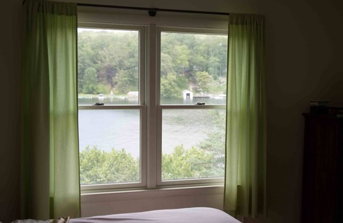 Putnam Valley Casa | Lakefront Home under 60 minutes from NYC and Westchester County