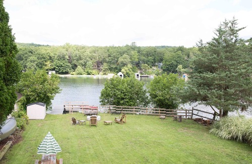 Putnam Valley Casa | Lakefront Home under 60 minutes from NYC and Westchester County