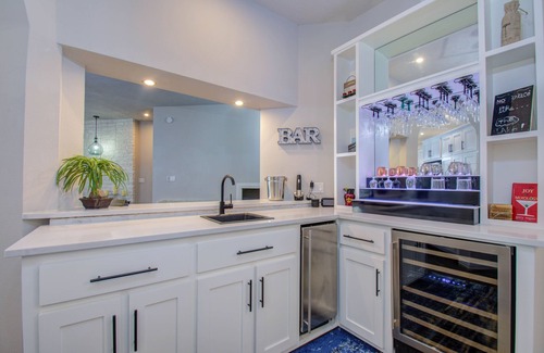 April Sound Casa | Lakefront Home w/ Boat Slip-April Sound gated community Weekly/Monthly Discounts