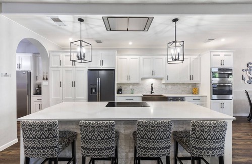April Sound Casa | Lakefront Home w/ Boat Slip-April Sound gated community Weekly/Monthly Discounts