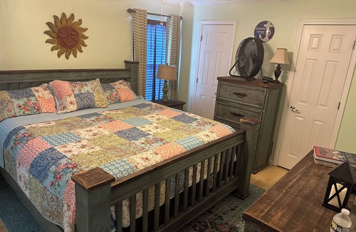 Cobb Casa | Lakefront Home with Huge Dock for Fishing / located close to Booger Bottom Cafe