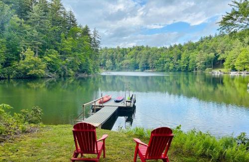 Cullowhee Casa | Lakefront Home with Private Dock on Lake Glenville