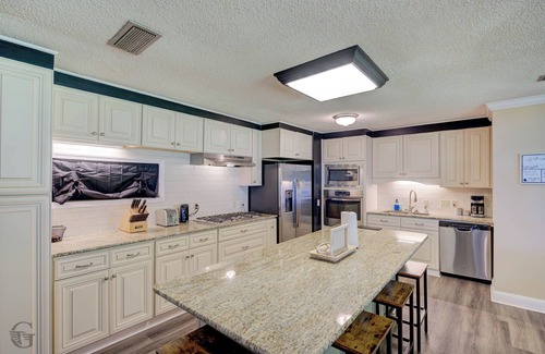 Oil City Casa | LAKEFRONT HOUSE ON BEAUTIFUL CADDO LAKE